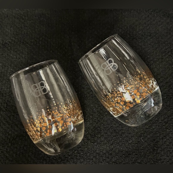 2 Bailey’s Irish Cream Confetti Gold Dot Rocks glasses. - Picture 2 of 10